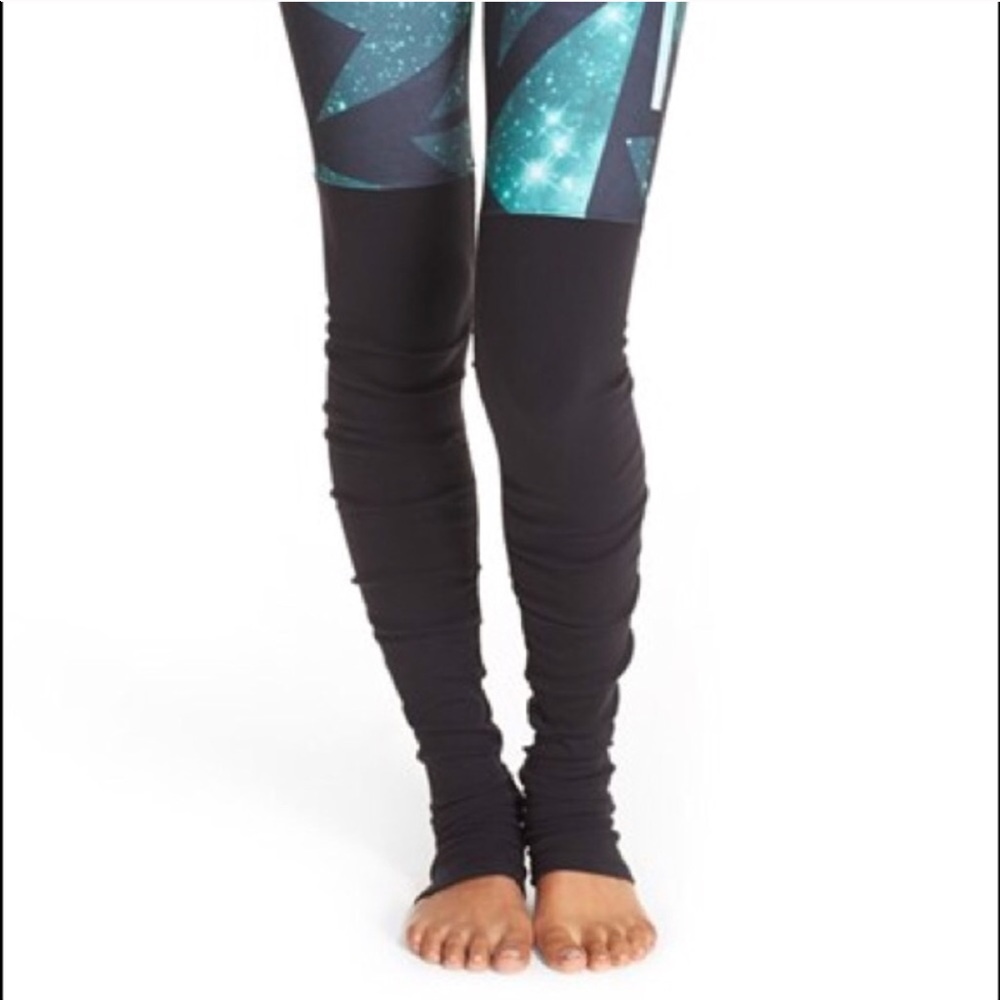 Alo Yoga Goddess Leggings in Galaxy Print Size S